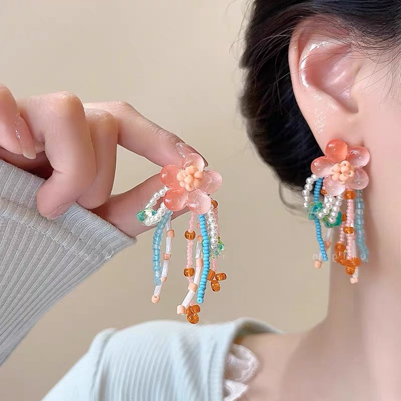 6009 Peach blossom tassel earrings